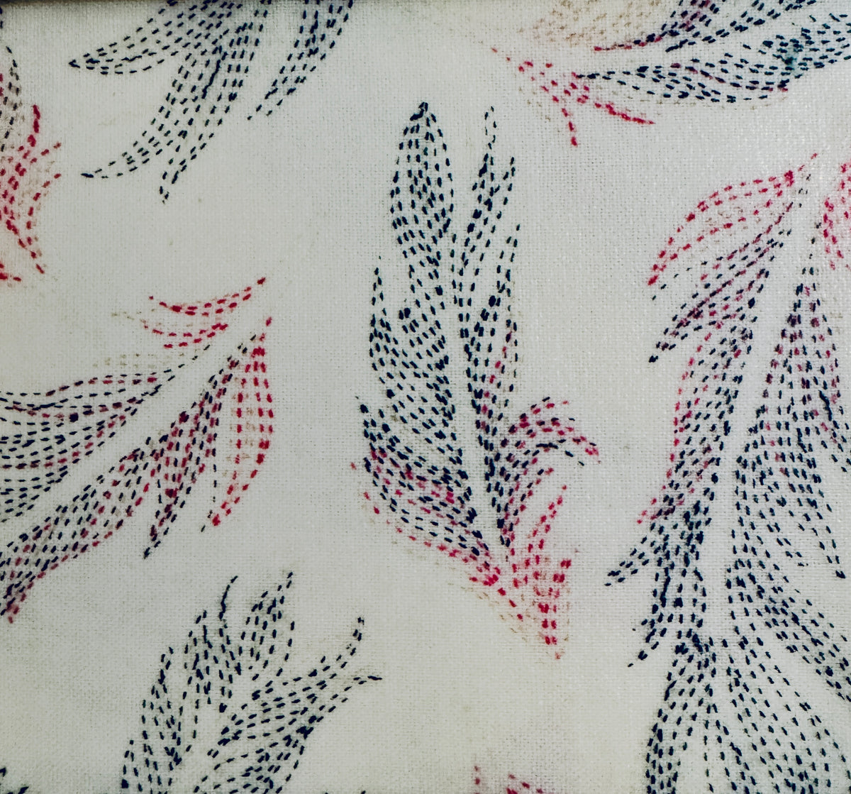 Large Beeswax Wrap- (FEATHERS)